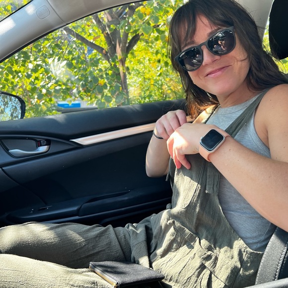 👽MEET YOUR SELLER👽 - Picture 2 of 4